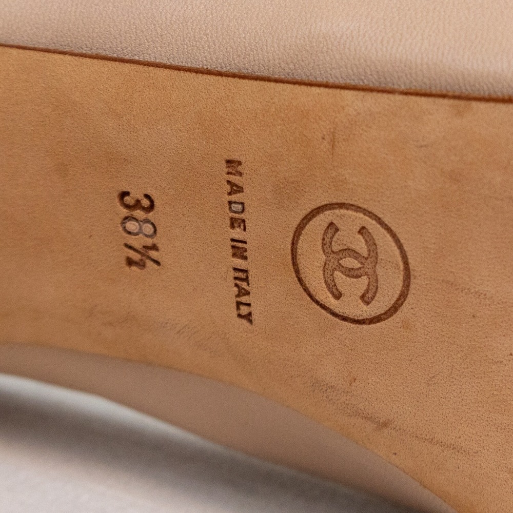 Chanel Women's Beige Leather CC‎ Slingback Heels Size 37.5/US7.5 - Picture 11 of 14